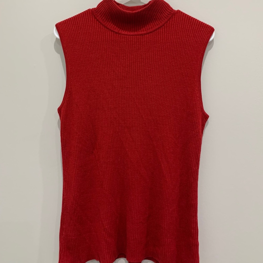 Croft & Barrow Red Mock Neck Sleeveless Shirt